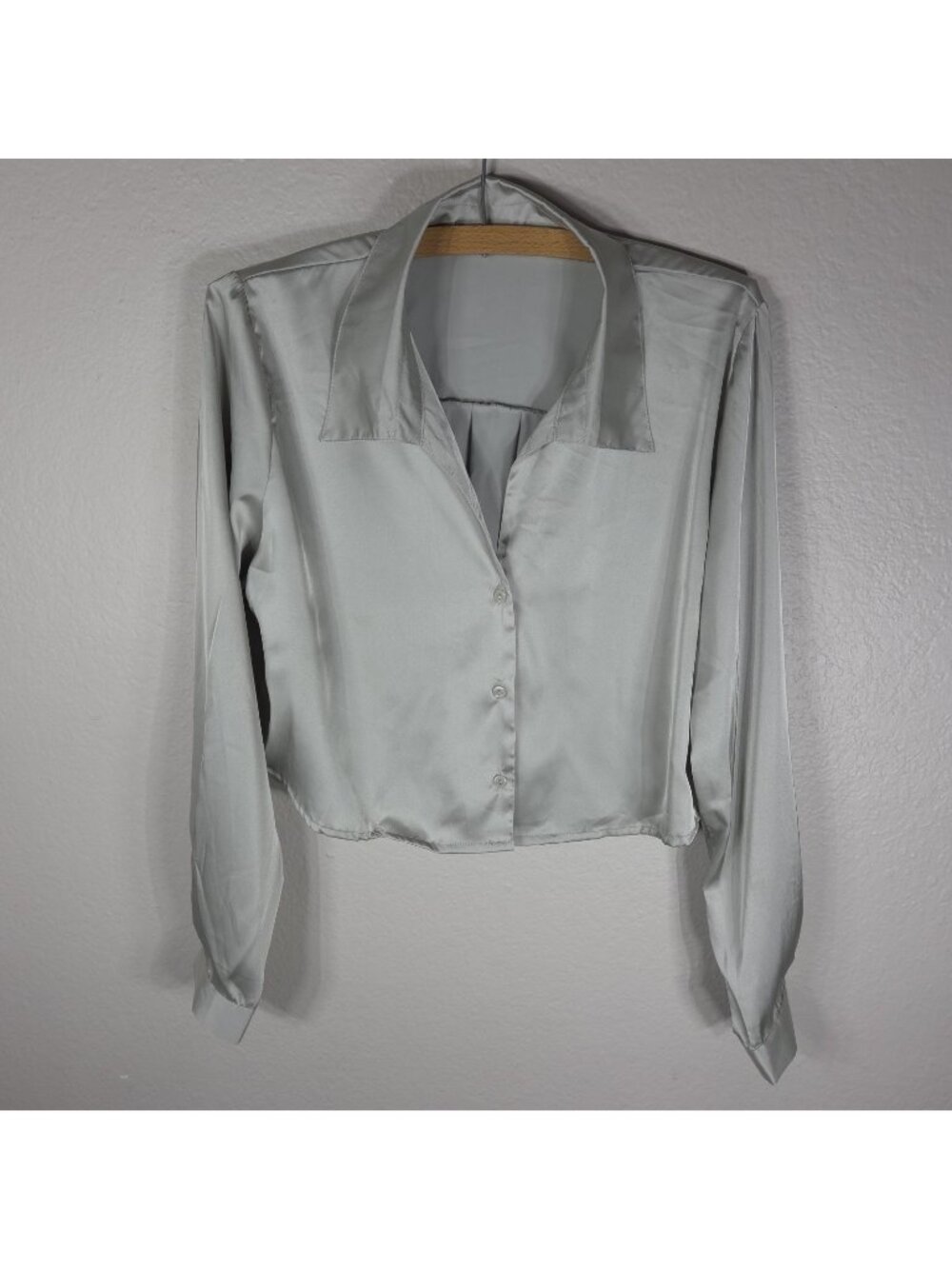 Jon & Ana Contemporary Size M Satin Crop Button Down Top Blouse Sage Green